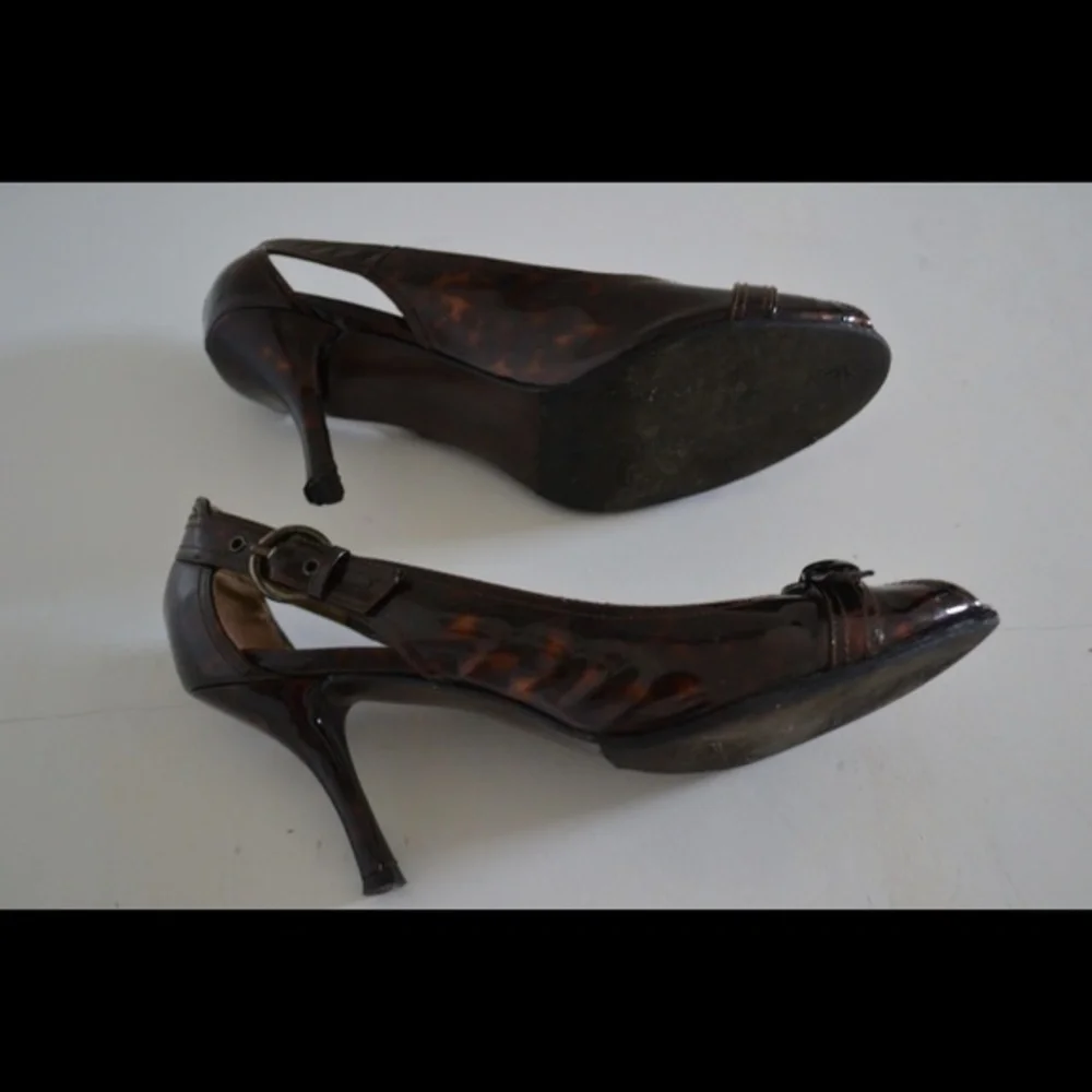 Stuart Weitzman pumps